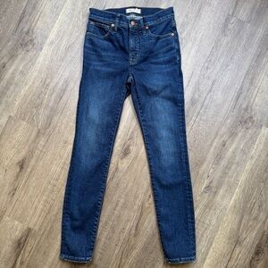 Madewell 9" Mid-Rise Skinny Dark Wash Jeans - Size 25 - Style NC309